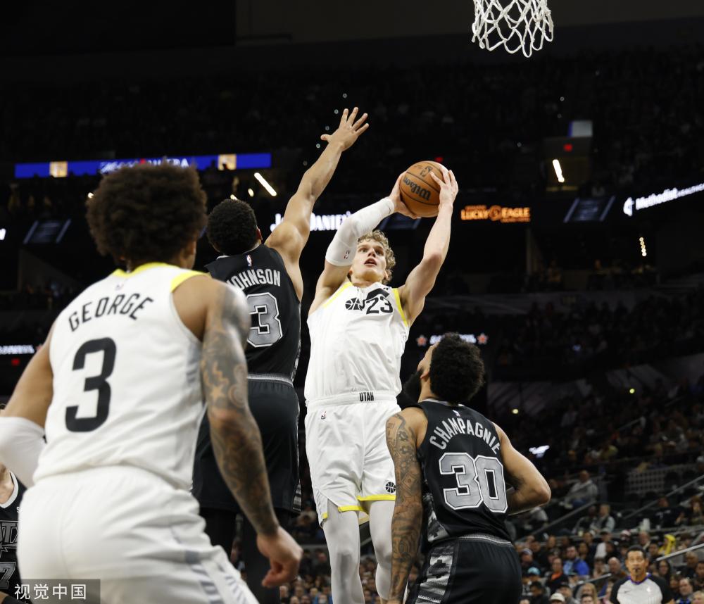 阿什比在女 阿什比在女