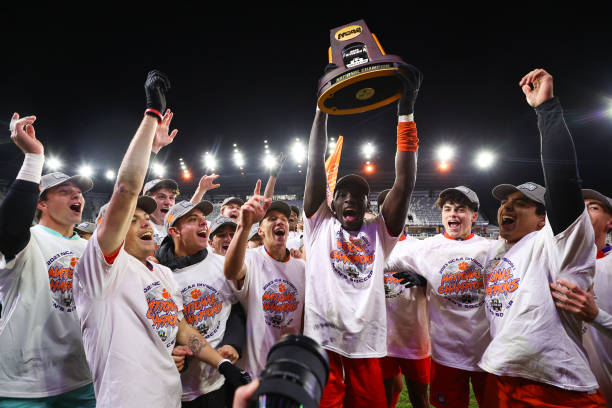 也让我们期 也让我们期