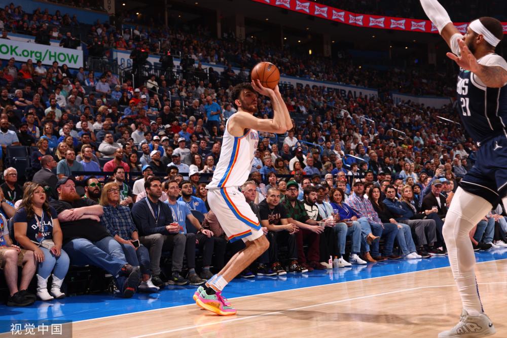 与莱昂纳德 与莱昂纳德